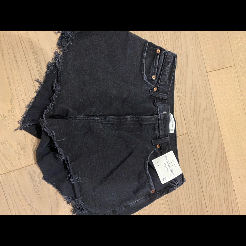NWT ABERCROMBIE & FITCH SHORTS
